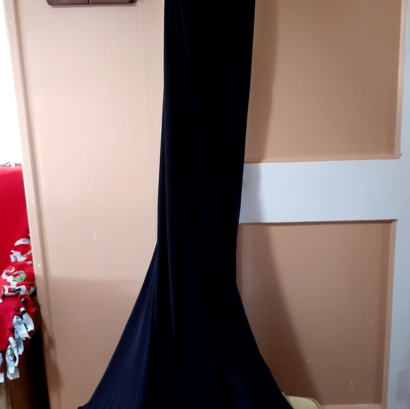 Formal gown - Picture 10 of 10